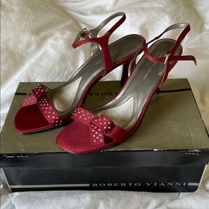 ROBERT VIANNI | Twist & Shout | Red |Satin | Heels | Peep-Toe |Slingback| Size 8